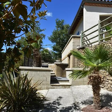 Au Calme Avec Privatif Gratuit Sud Aveyron Les Palmiers Des Causses Bed & Breakfast Saint-Rome-de-Tarn