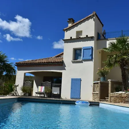 Au Calme Avec Privatif Gratuit Sud Aveyron Les Palmiers Des Causses B&B